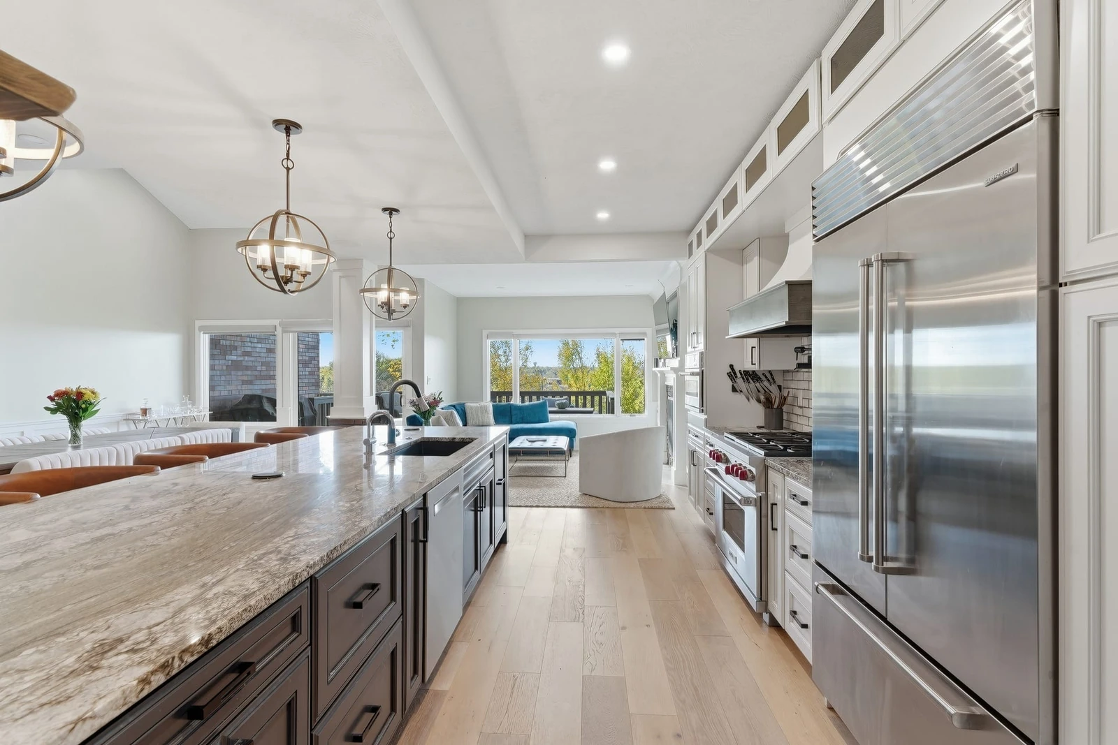 Kitchen with island